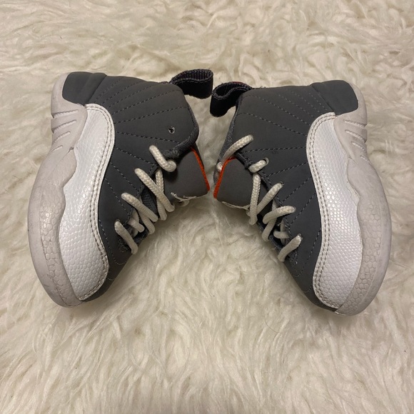 GUC✨ Infant Jordan Cool Grey 12s - Picture 4 of 8